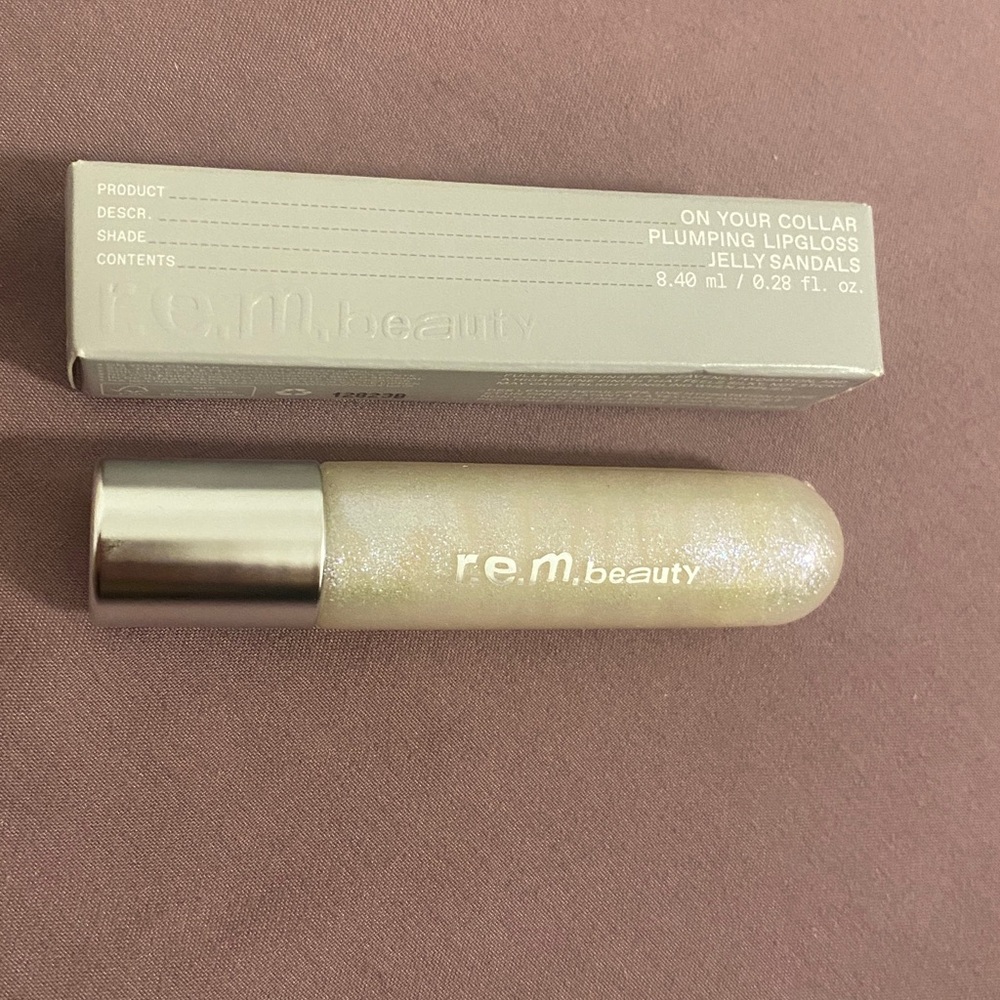 r.e.m. beauty Jelly Sandals On Your Collar Plumping Lipgloss- .28 fl oz